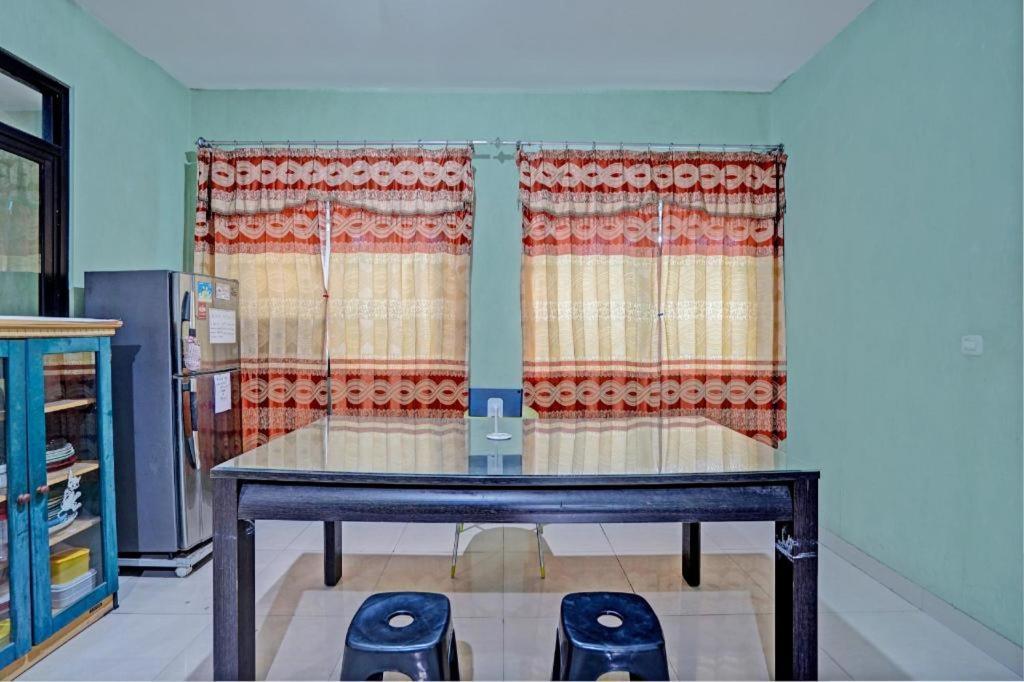 Oyo 93109 Garden Homestay 1 Tpr Surabaya Exteriör bild